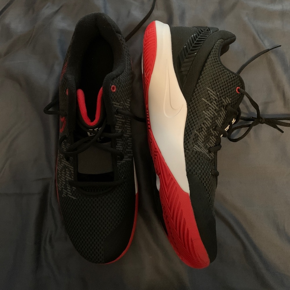 Kyrie Irving basketball shoes